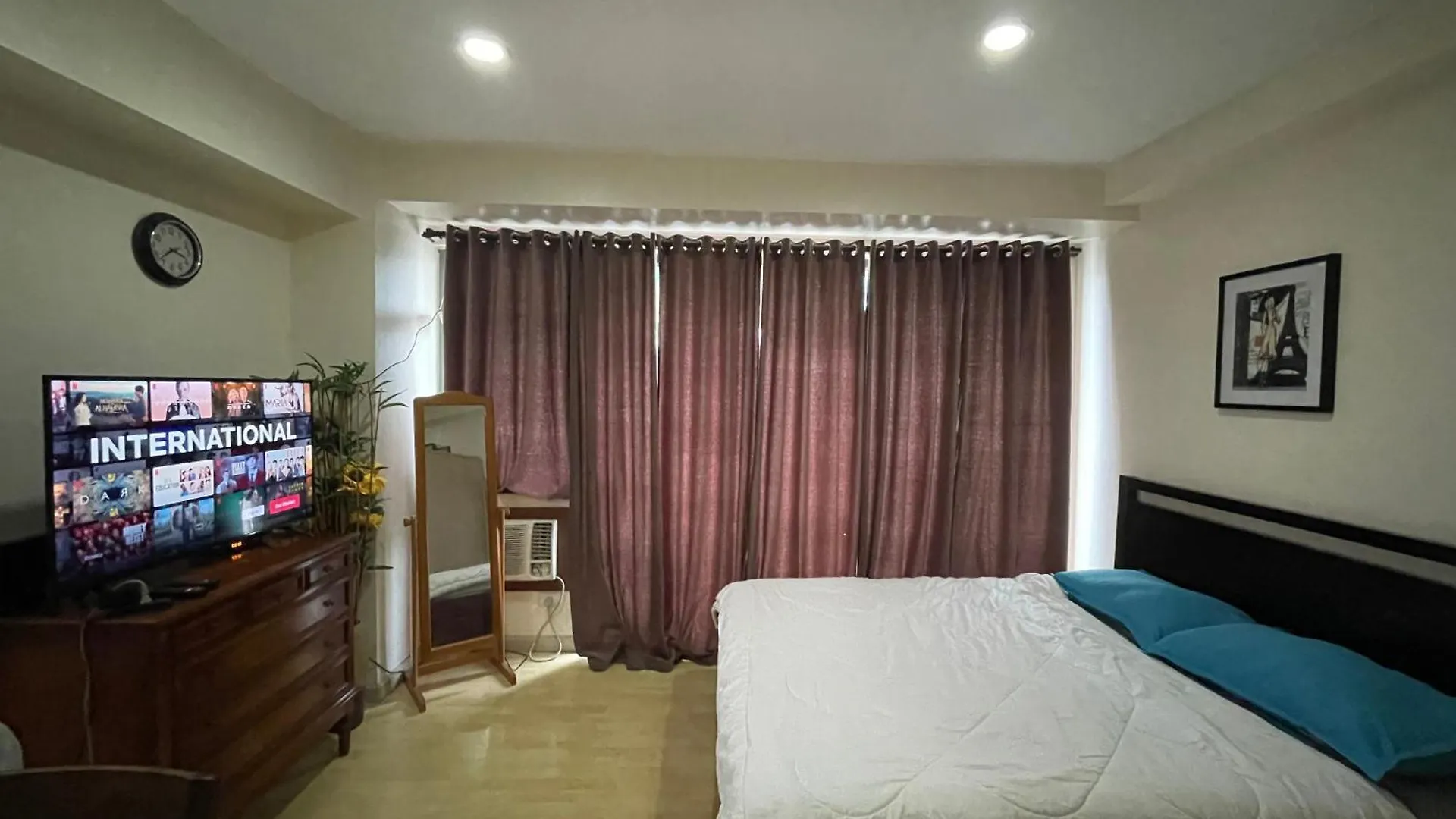 Soho Central Condo Greenfields Edsa Shaw Near Sm Megamall Manila
